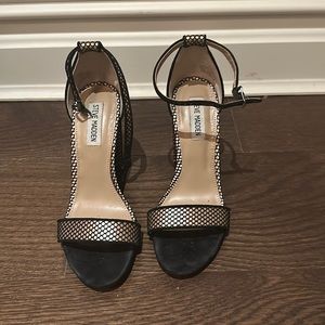 Steve Madden carrson black fishnet block heels